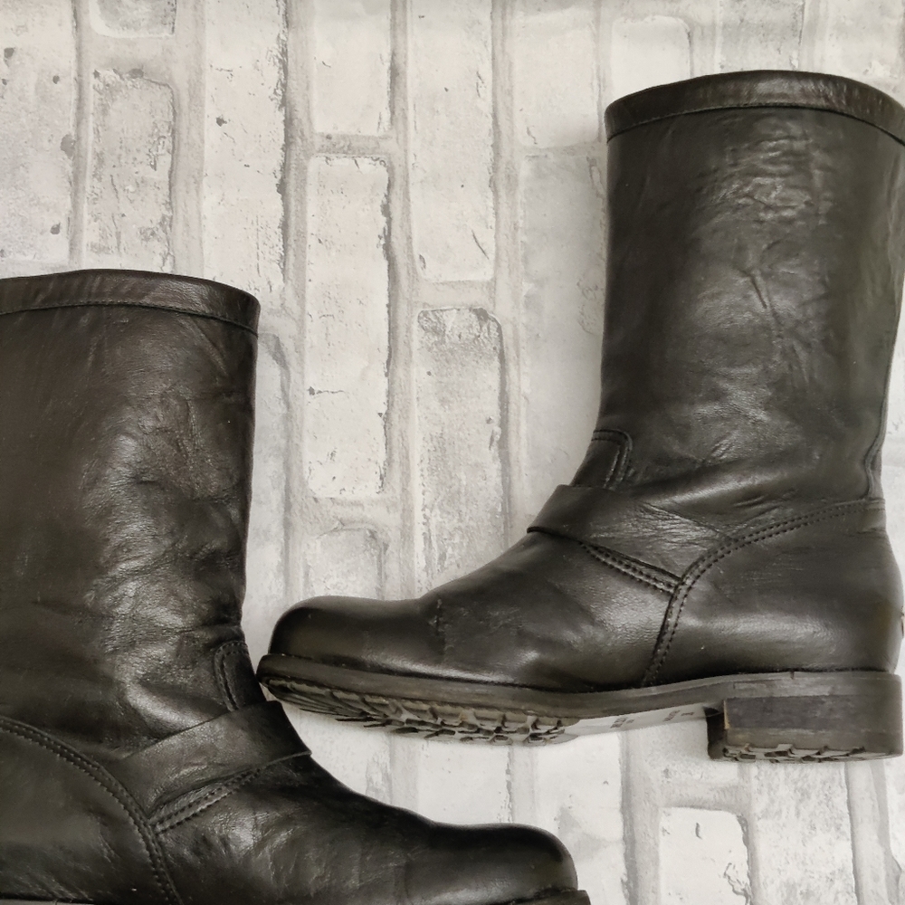 Jimmy Choo size 38 (7) black biker boots